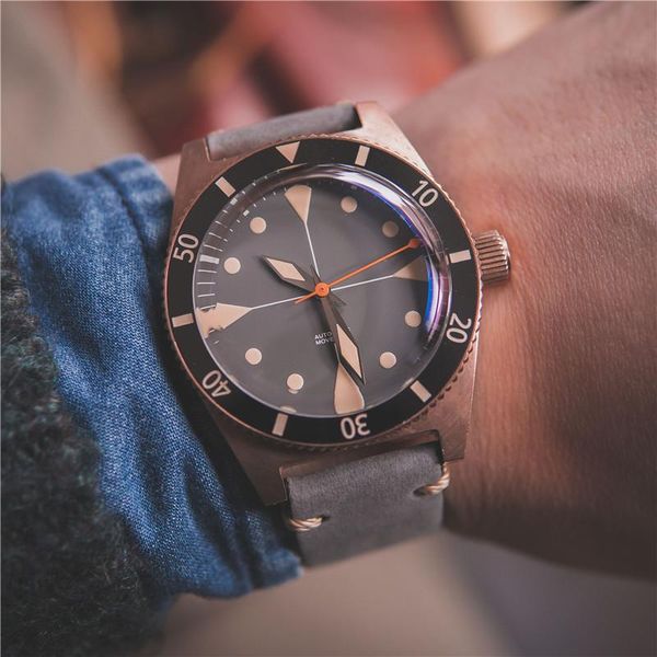 wristwatches proxima 2021 men's bronze diver watch luxury nh35 automatic clock mechanical 200m water resistant sport wristwatch ceramic, Slivery;brown
wristwatches proxima 2021 men's bronze diver watch luxury nh35 automatic clock mechanical 200m water resistant sport wristwatch ceramic, Slivery;brown