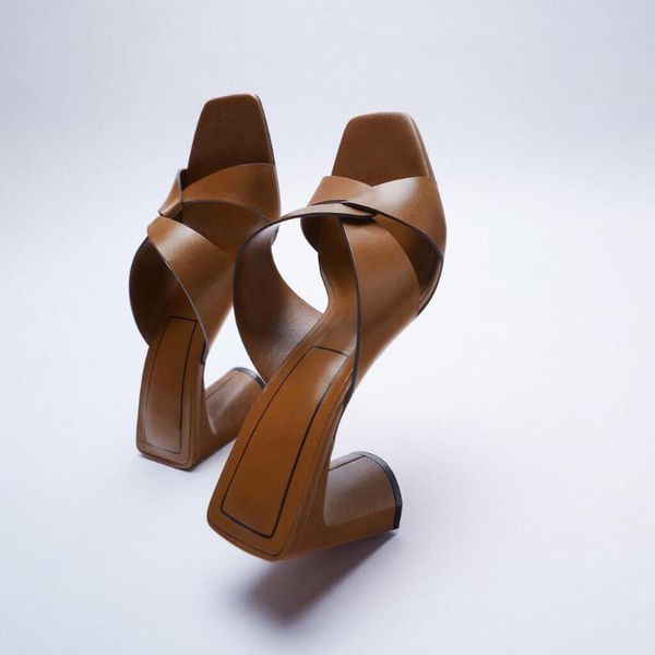 slippers 2021 female women brown summer designer shoes thick heel cross sandals quality leather, Black
slippers 2021 female women brown summer designer shoes thick heel cross sandals quality leather, Black