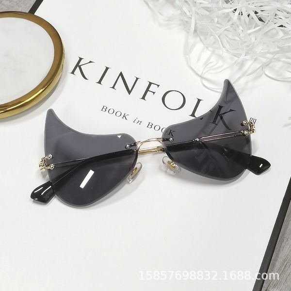 cat eye rimless sunglasses luxury brand design women metal personality sun glasses fashion shades uv400 eyewear oculos de sol, White;black
cat eye rimless sunglasses luxury brand design women metal personality sun glasses fashion shades uv400 eyewear oculos de sol, White;black