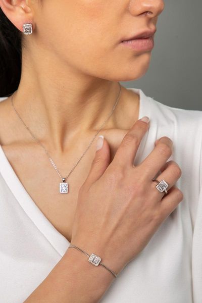 earrings & necklace women's fashion jewelry female baguette stony quads sets, Silver
earrings & necklace women's fashion jewelry female baguette stony quads sets, Silver