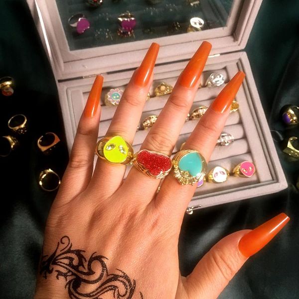 cluster rings trendy love heart enamel for women multicolor shiny crystal alien face cloud shape geometric metal korea jewelry, Golden;silver
cluster rings trendy love heart enamel for women multicolor shiny crystal alien face cloud shape geometric metal korea jewelry, Golden;silver