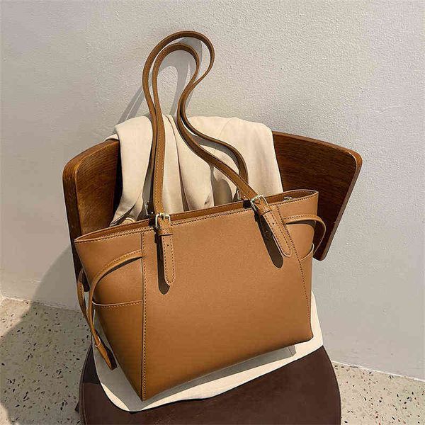 evening bags 2021 autumn and winter fashion simple shoulder pu texture women's bag trend tote bag
evening bags 2021 autumn and winter fashion simple shoulder pu texture women's bag trend tote bag