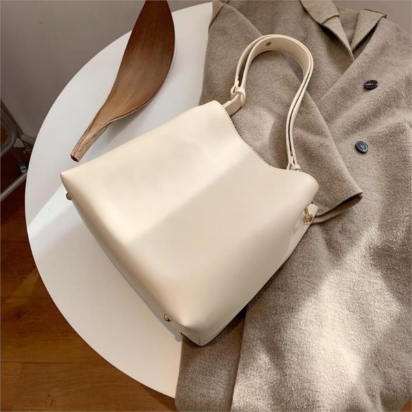 evening bags elegant large tote bucket bag 2021 fashion quality pu leather women's designer handbag high capacity shoulder messenger
evening bags elegant large tote bucket bag 2021 fashion quality pu leather women's designer handbag high capacity shoulder messenger