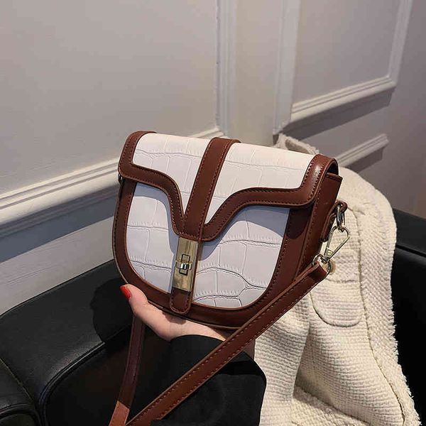 2022 factory outlet autumn and winter small new women's fashion messenger wide shoulder belt foreign style bag ez4l
2022 factory outlet autumn and winter small new women's fashion messenger wide shoulder belt foreign style bag ez4l