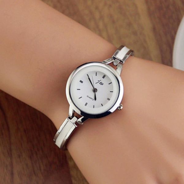 wristwatches 2021 women bracelet watch china alloy quartz ladies dress fashion casual gift clock, Slivery;brown
wristwatches 2021 women bracelet watch china alloy quartz ladies dress fashion casual gift clock, Slivery;brown