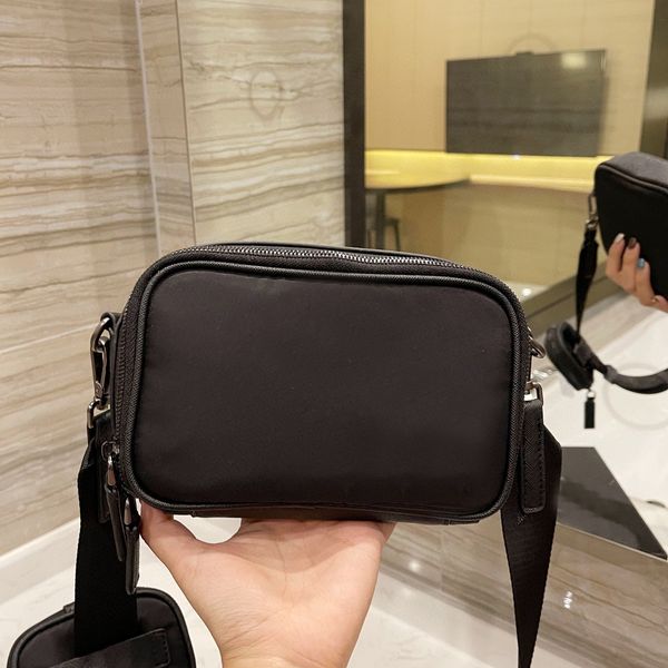 luxurys designer briefcase two-piece bag classic ladies handbag women fashion mother cossbody purse handbags shoulder bags wallet letter tot
luxurys designer briefcase two-piece bag classic ladies handbag women fashion mother cossbody purse handbags shoulder bags wallet letter tot