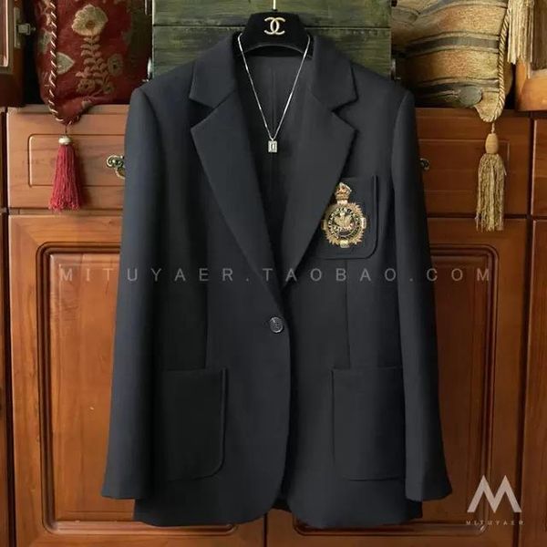 women's suits & blazers worsted wool suit heavy industry embroidery badge pocket one-button jacket autumn 2021, White;black
women's suits & blazers worsted wool suit heavy industry embroidery badge pocket one-button jacket autumn 2021, White;black