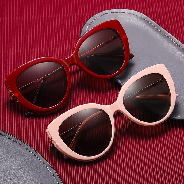 sunglasses lonsy fashion clear transparent anti blue light blocking reading glasses magnetic clip on with square polarized lens, White;black
sunglasses lonsy fashion clear transparent anti blue light blocking reading glasses magnetic clip on with square polarized lens, White;black