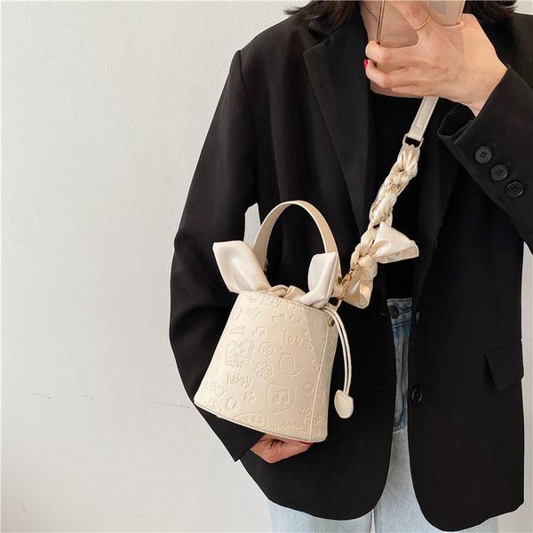 shoulder bags women fashionable bucket bag female messenger ladies synthetic leather handbag wholesale
shoulder bags women fashionable bucket bag female messenger ladies synthetic leather handbag wholesale