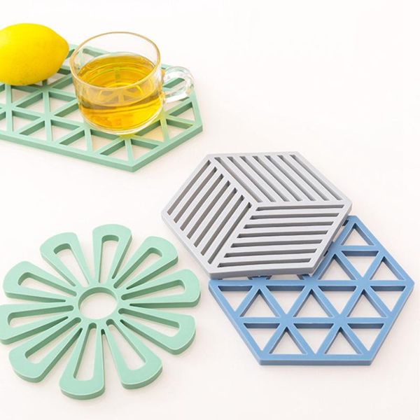 mats & pads 1pc geometric silicone placemat bpa non-slip home decor coffee tea cup creative hollow
mats & pads 1pc geometric silicone placemat bpa non-slip home decor coffee tea cup creative hollow