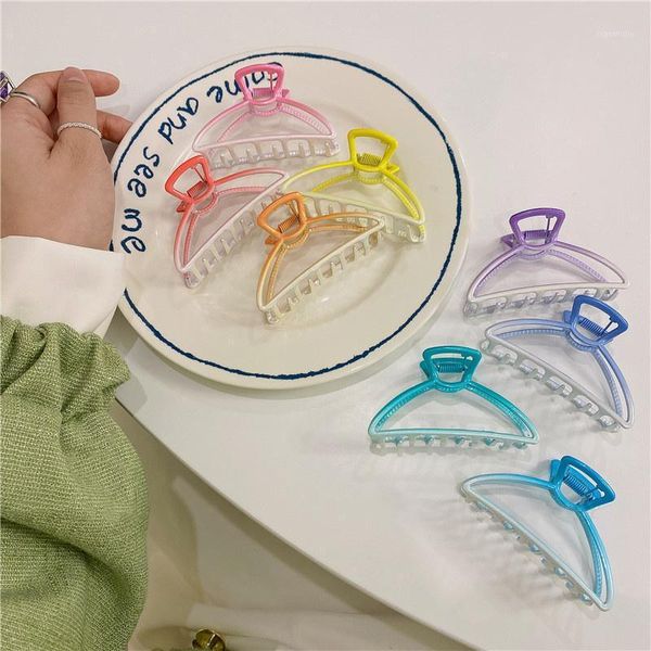 hair clips & barrettes aomu spring colorful metal geometric semicircle hairpin elegant graceful gradient irregular hollow claw for women gir, Golden;silver
hair clips & barrettes aomu spring colorful metal geometric semicircle hairpin elegant graceful gradient irregular hollow claw for women gir, Golden;silver