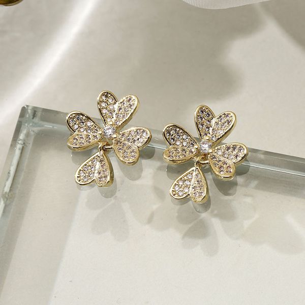 special offer 70% off luxury jewelry south korea's new fashion micro zircon s925 silver needle super fairy earrings, Golden;silver
special offer 70% off luxury jewelry south korea's new fashion micro zircon s925 silver needle super fairy earrings, Golden;silver