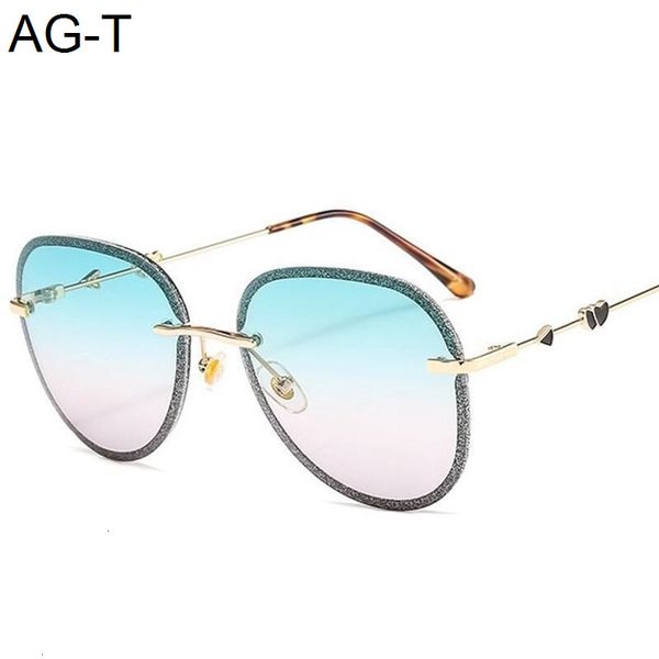 vintage rimless alloy crystal shiny sunglasses for women fashion arrow gradient elegant oval sun glasses female, White;black
vintage rimless alloy crystal shiny sunglasses for women fashion arrow gradient elegant oval sun glasses female, White;black