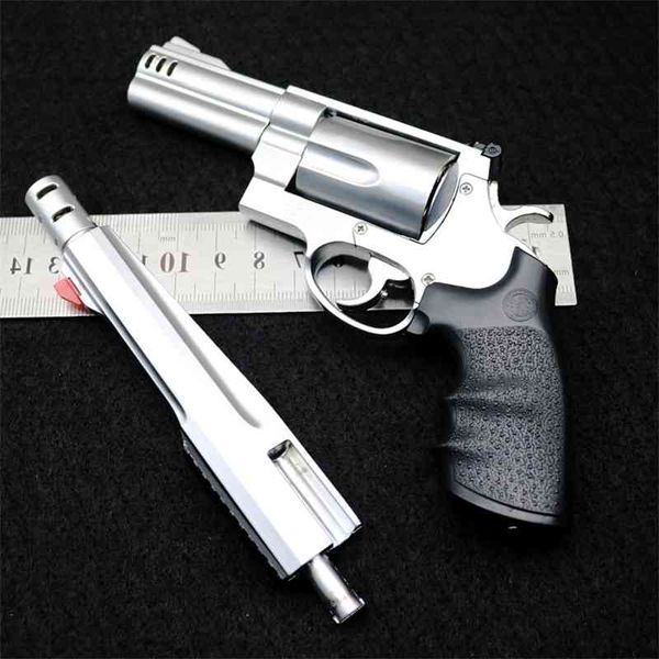 23smith wesson m500 1:2.05 large left wheel all metal simulation toy model gun cannot be fired
23smith wesson m500 1:2.05 large left wheel all metal simulation toy model gun cannot be fired