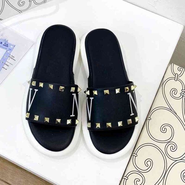 luxury brand rivet letter printing flat beach slippers women slip flip flop open toe soft candy color vacation outdoor sandals, Black
luxury brand rivet letter printing flat beach slippers women slip flip flop open toe soft candy color vacation outdoor sandals, Black