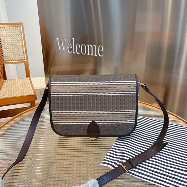 fashion luxury design one shoulder crossbody bag 2021 women's embroidery knit canvas bags
fashion luxury design one shoulder crossbody bag 2021 women's embroidery knit canvas bags