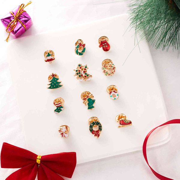 christmas selling new three pack brooch wreath socks tree small badge set 
christmas selling new three pack brooch wreath socks tree small badge set