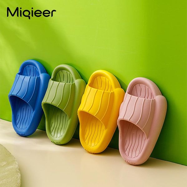 slipper children indoor home shoes summer boy girls solid color eva thick-sole non-slip bathroom slides outdoor beach sandals slippers, Black;grey
slipper children indoor home shoes summer boy girls solid color eva thick-sole non-slip bathroom slides outdoor beach sandals slippers, Black;grey