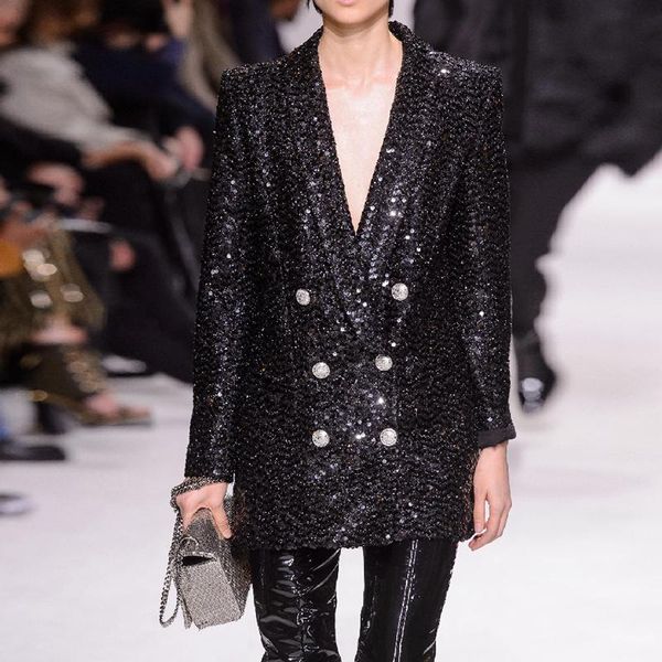 est high fashion runway 2021 designer blazer women's double breasted shawl collar sequined long outer wear suits & blazers, White;black
est high fashion runway 2021 designer blazer women's double breasted shawl collar sequined long outer wear suits & blazers, White;black