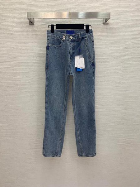 the personality asymmetrical pocket hardware logo waist slim straight-leg jeans women's, Blue
the personality asymmetrical pocket hardware logo waist slim straight-leg jeans women's, Blue