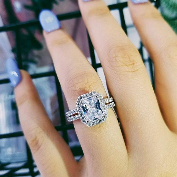 cluster rings 925 sterling silver radiant cut zirconia engagement ring for women finger wholesale fashion classic luxury personalized r4367, Golden;silver
cluster rings 925 sterling silver radiant cut zirconia engagement ring for women finger wholesale fashion classic luxury personalized r4367, Golden;silver