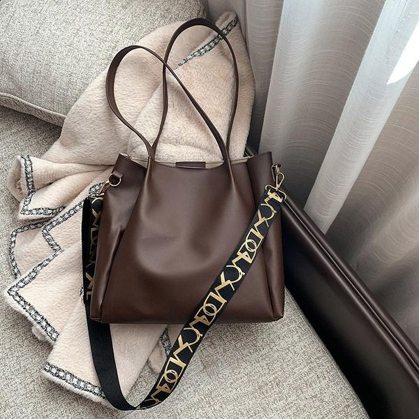 ladies large capacity tote bag solid color fashion shoulder messenger brand designer handbags for women versatile travel bags
ladies large capacity tote bag solid color fashion shoulder messenger brand designer handbags for women versatile travel bags