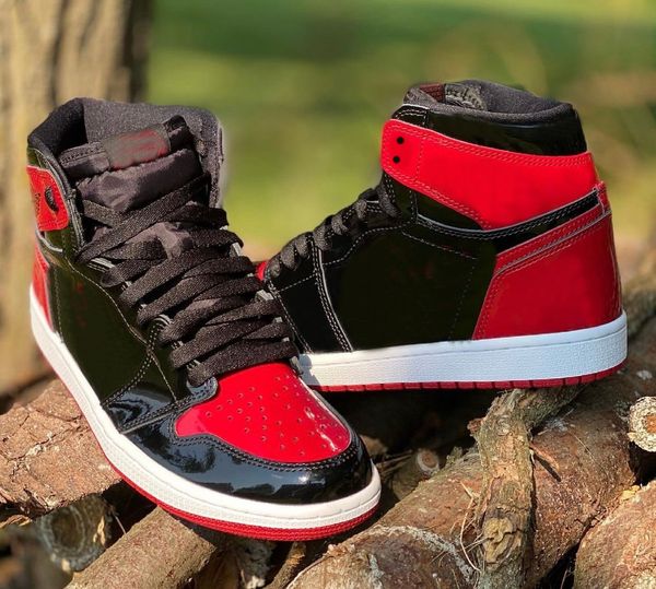 1 high og bred patent mens basketball shoes 1s black white-varsity red womens outdoor sports sneakers with box 555088-063 us 5.5-12
1 high og bred patent mens basketball shoes 1s black white-varsity red womens outdoor sports sneakers with box 555088-063 us 5.5-12