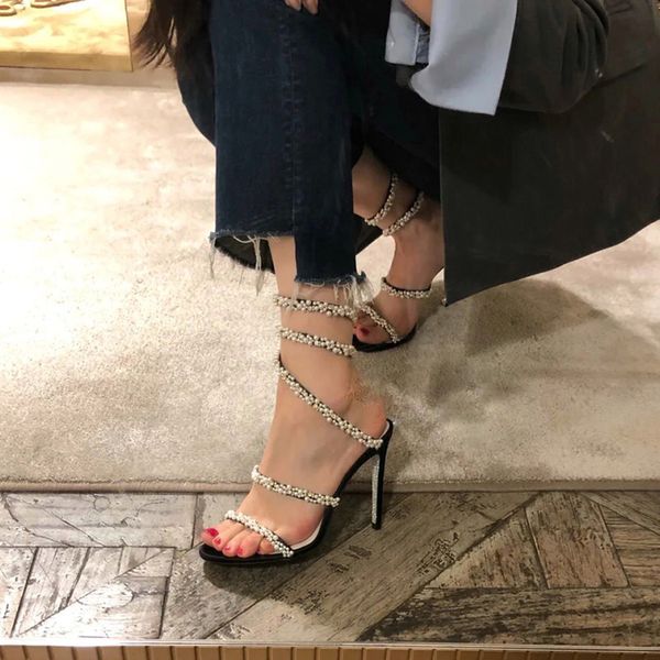 2021 genuine leather sole fashion sandals slides stiletto heels gladiator ankle strap high heeled party black women shoes r womens shoe sand
2021 genuine leather sole fashion sandals slides stiletto heels gladiator ankle strap high heeled party black women shoes r womens shoe sand