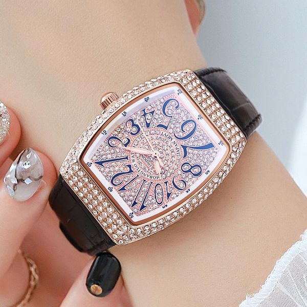 wristwatches fashion blingbling crystal diamond women watches brand leather strap quartz analog watch girl ladies gift hour dress, Slivery;brown
wristwatches fashion blingbling crystal diamond women watches brand leather strap quartz analog watch girl ladies gift hour dress, Slivery;brown