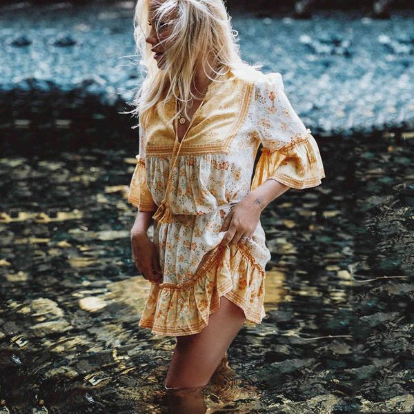 casual dresses yellow floral print boho beach summer v-neck half sleeve short dress for women clothing vestido 93re, Black;gray
casual dresses yellow floral print boho beach summer v-neck half sleeve short dress for women clothing vestido 93re, Black;gray