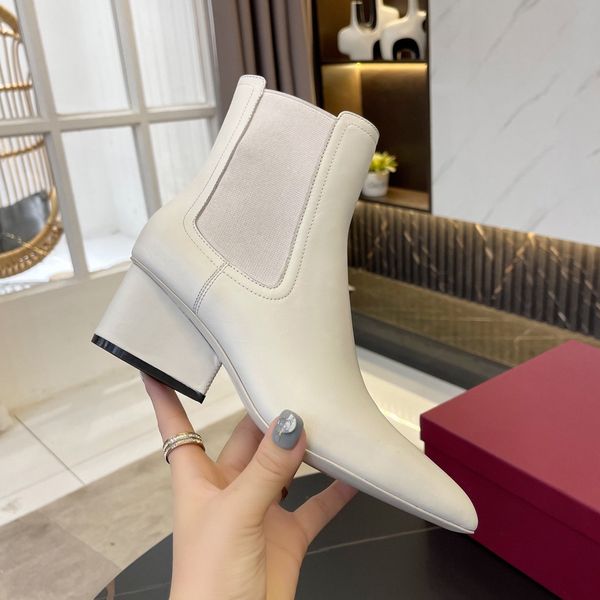 brand high-heeled women's shoes, luxury and comfortable designer leather , fashionable ladies ankle boots, Red;white
brand high-heeled women's shoes, luxury and comfortable designer leather , fashionable ladies ankle boots, Red;white