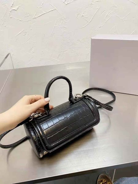 handbag womens designer handbags shoulder bag designer luxury handbags purses luxury clutch women genuine leather pink tote designer bags g0, Black
handbag womens designer handbags shoulder bag designer luxury handbags purses luxury clutch women genuine leather pink tote designer bags g0, Black