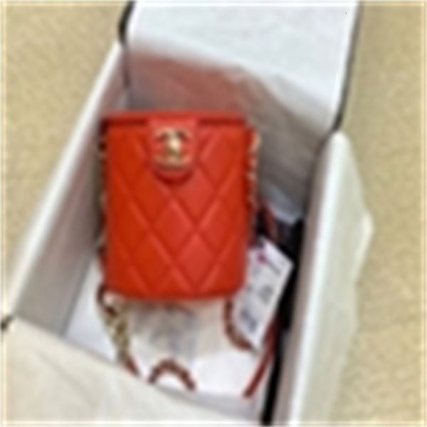 2020 new lambskin rhombic bucket cosmetic bag as1355 orange women handbags iconic bags handles shoulder bags
2020 new lambskin rhombic bucket cosmetic bag as1355 orange women handbags iconic bags handles shoulder bags