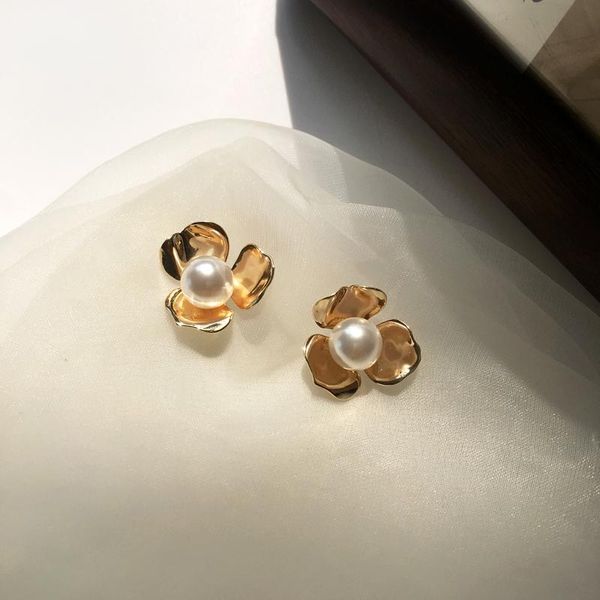 bilandi s925 needle trendy jewelry simulated pearl earrings metal alloy golden plating elegant flower for girl stud, Golden;silver
bilandi s925 needle trendy jewelry simulated pearl earrings metal alloy golden plating elegant flower for girl stud, Golden;silver