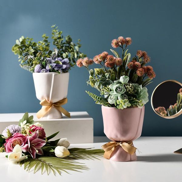 vases ceramic vase ornaments flower arrangement dried bouquet shape home living room deskdecoration small and cute
vases ceramic vase ornaments flower arrangement dried bouquet shape home living room deskdecoration small and cute
