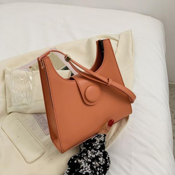 shoulder bags high-quality solid color crossbody bag 2021 summer pu leather women's designer handbag female travel messenger
shoulder bags high-quality solid color crossbody bag 2021 summer pu leather women's designer handbag female travel messenger