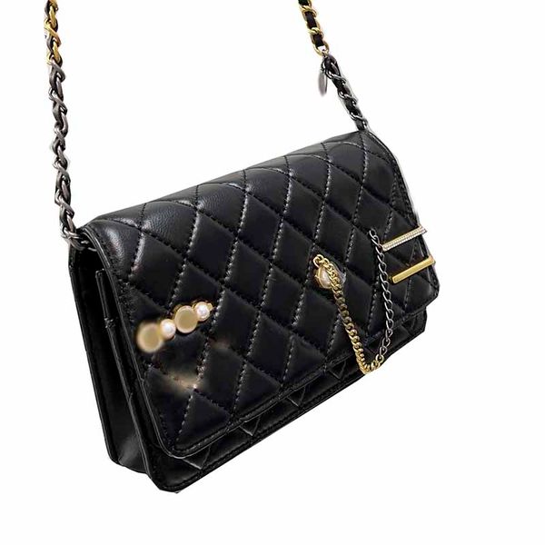 2022luxury brand messenger designers bags women pearl metal decorative handbags black sheepskin designer shoulder b
2022luxury brand messenger designers bags women pearl metal decorative handbags black sheepskin designer shoulder b