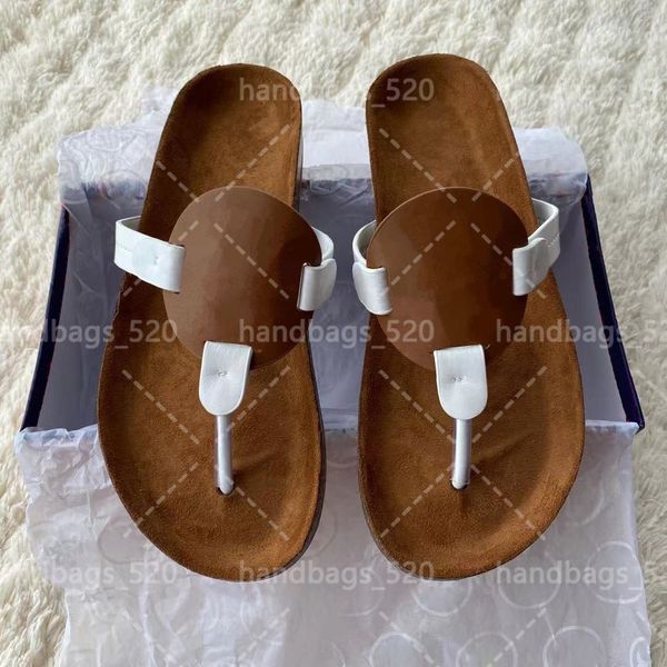 2021 flat slippers women luxurys designers sandals girl slides sandalias casual leather flip flops sizes 36-43 with box, Black
2021 flat slippers women luxurys designers sandals girl slides sandalias casual leather flip flops sizes 36-43 with box, Black
