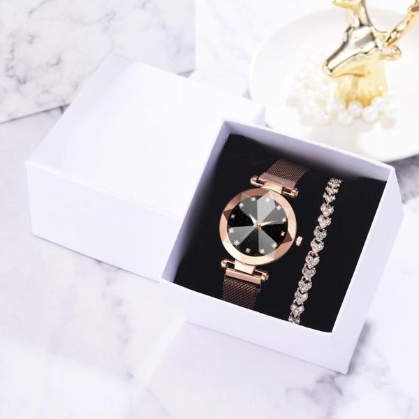 2pcs set luxury women watches fashion magnet buckle vibrato purple gold ladies wristwatch 2021 starry sky relogio feminino wristwatches, Slivery;brown
2pcs set luxury women watches fashion magnet buckle vibrato purple gold ladies wristwatch 2021 starry sky relogio feminino wristwatches, Slivery;brown