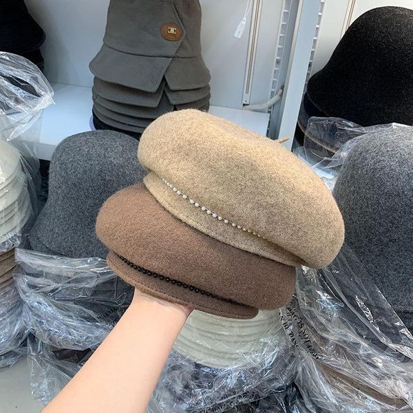 berets 202109shenjing autumn winter wool pearl brim lady beret hat women leisure painter, Blue;gray
berets 202109shenjing autumn winter wool pearl brim lady beret hat women leisure painter, Blue;gray