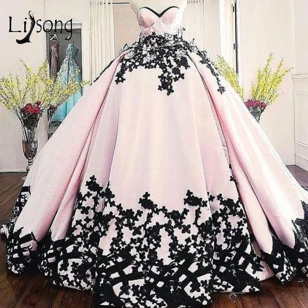 party dresses dubai puffy blush pink ball gowns 2021 plus size balck lace appliques evening up vintage abendkleider, White;black
party dresses dubai puffy blush pink ball gowns 2021 plus size balck lace appliques evening up vintage abendkleider, White;black