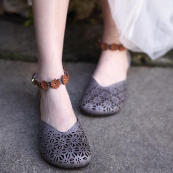sandals artmu original women hollow out flowers flats strap buckle 2021 genuine leather closed toe shoes ladies, Black
sandals artmu original women hollow out flowers flats strap buckle 2021 genuine leather closed toe shoes ladies, Black