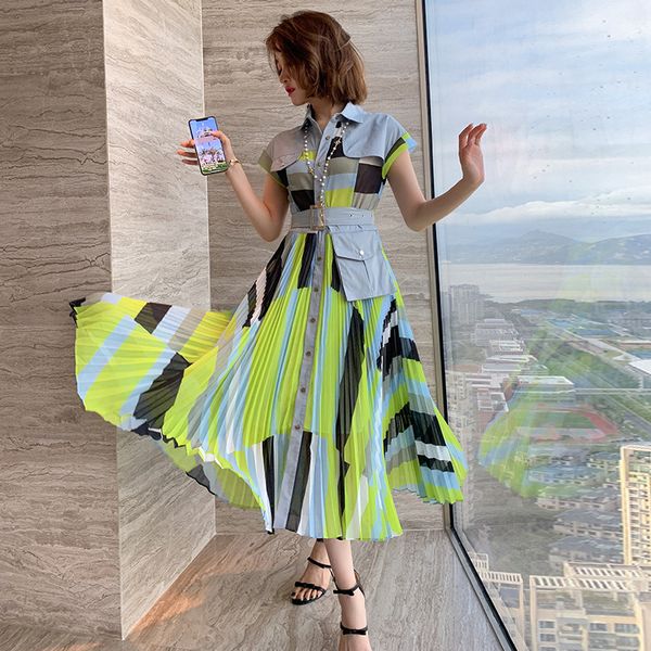 temperament women's casual dresses 2021 new summer design sense irregular color matching belt waist pleated long dress, Black;gray 
temperament women's casual dresses 2021 new summer design sense irregular color matching belt waist pleated long dress, Black;gray