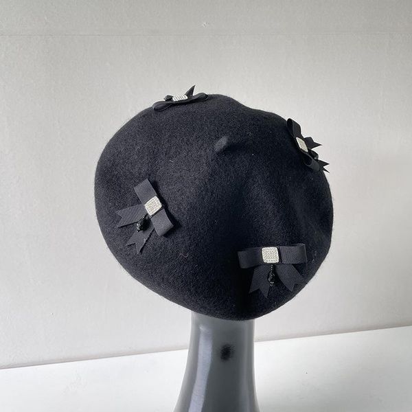 berets french elegant butterfly decoration wool beret female 2021 autumn winter black painter hat casual warm pumpkin beanie, Blue;gray
berets french elegant butterfly decoration wool beret female 2021 autumn winter black painter hat casual warm pumpkin beanie, Blue;gray