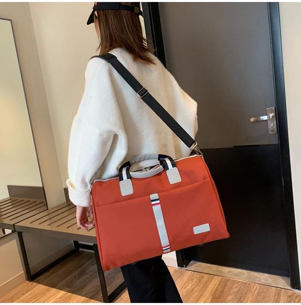 duffel bags 2021 leisure large capacity handbag outdoor travel bag creative contrast
duffel bags 2021 leisure large capacity handbag outdoor travel bag creative contrast