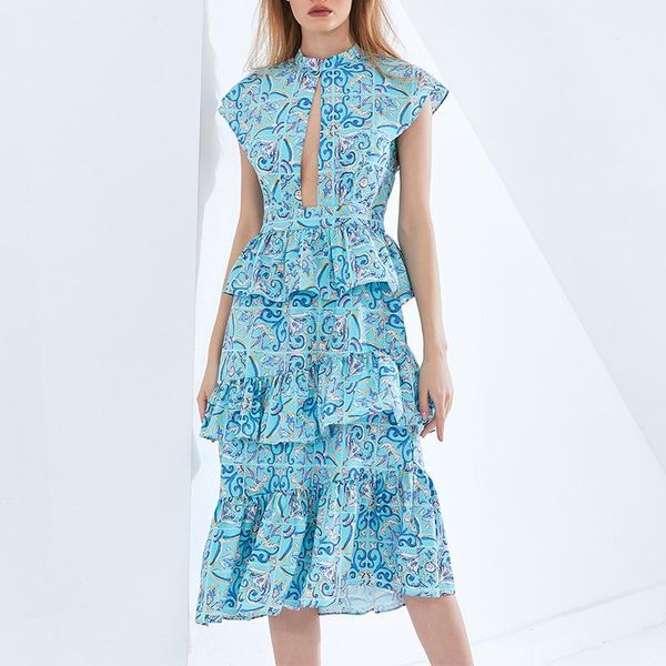 casual dresses european and american style 2021 spring summer women's floral print temperament goddess heart cake middle dress, Black;gray
casual dresses european and american style 2021 spring summer women's floral print temperament goddess heart cake middle dress, Black;gray