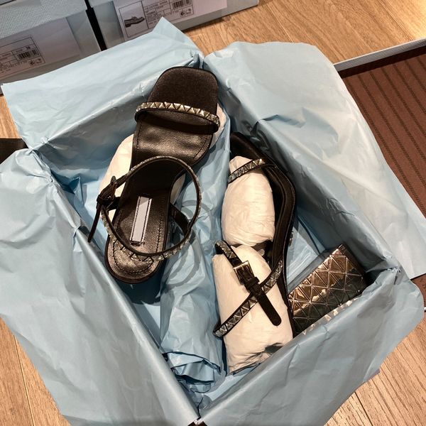 3s ankle strap sandal womens fashion genuine leather soft party shoes elastic band crystal bordered sandals size 35-40, Black
3s ankle strap sandal womens fashion genuine leather soft party shoes elastic band crystal bordered sandals size 35-40, Black