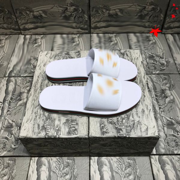 2021 designer luxurys slippers men sandals fashion beach shoes flip flops flat non-slip classical hole slipper with box size 39-45 -g217, Black
2021 designer luxurys slippers men sandals fashion beach shoes flip flops flat non-slip classical hole slipper with box size 39-45 -g217, Black