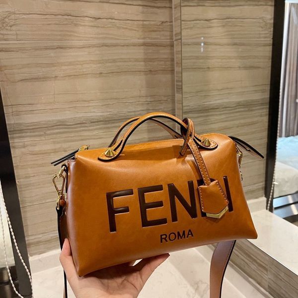 2021 new stick women's pillow french minority design wide strap broadband single shoulder cross carry bag fashion crossbody bag ysj
2021 new stick women's pillow french minority design wide strap broadband single shoulder cross carry bag fashion crossbody bag ysj