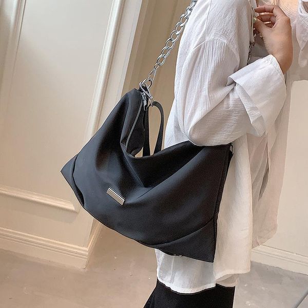 shoulder bags original design simple large-capacity bag 2021 fashion female messenger chain armpit cloth
shoulder bags original design simple large-capacity bag 2021 fashion female messenger chain armpit cloth